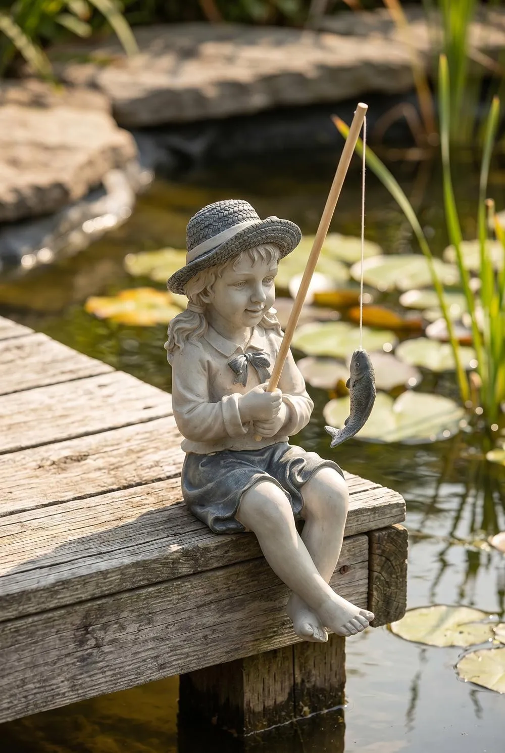 Nellie's Big Catch Fisherwoman Statue: Medium