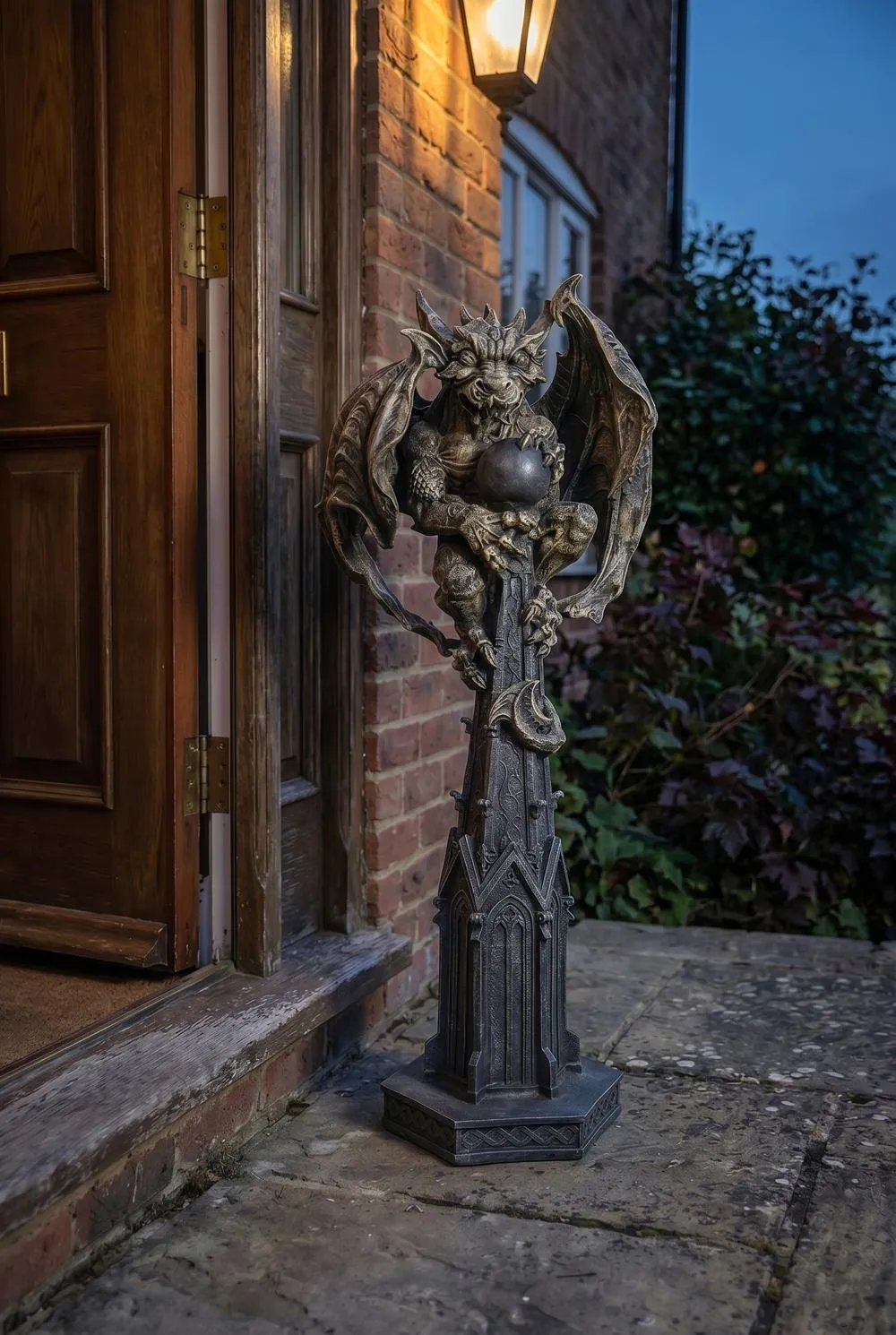 Raptor, Gargoyle Surveyor of the Realm Statue