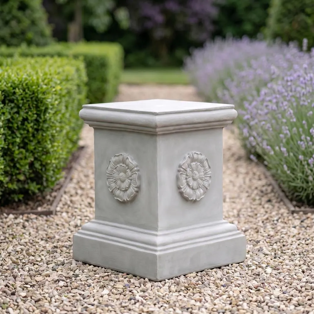 English Rosette Garden Sculptural Plinth: Grande