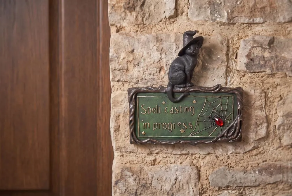 Witch's Cat Spell-Casting Sign Wall Sculpture