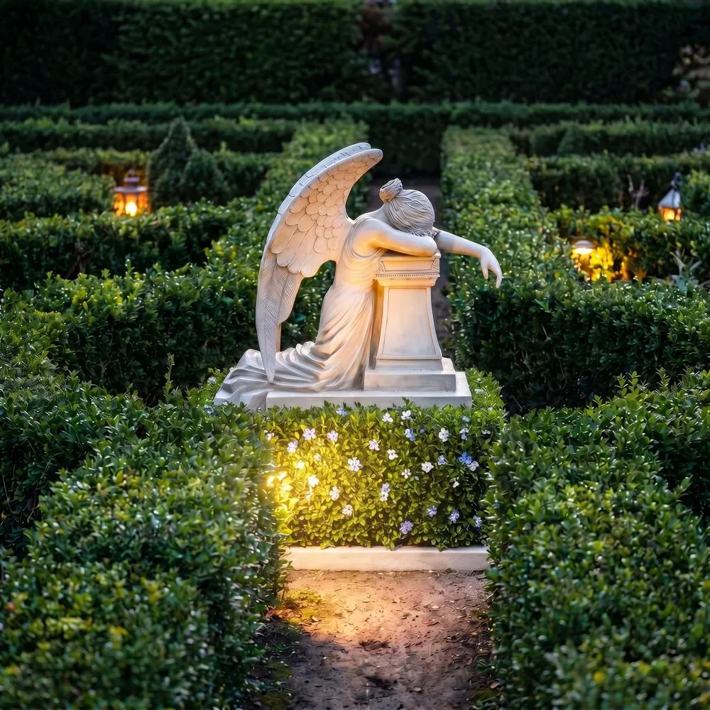 Angel of Grief Monument Statue: Estate