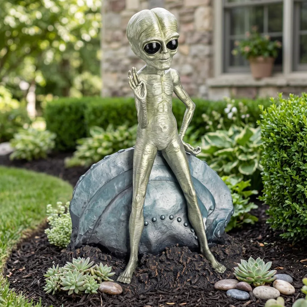 Roswell the Alien UFO Garden Statue