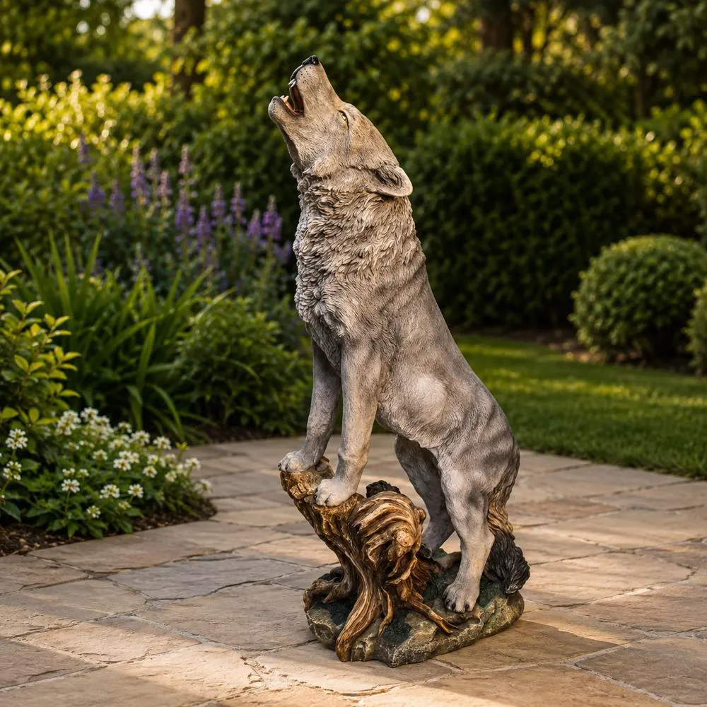Howling Lone Wolf Garden Statue