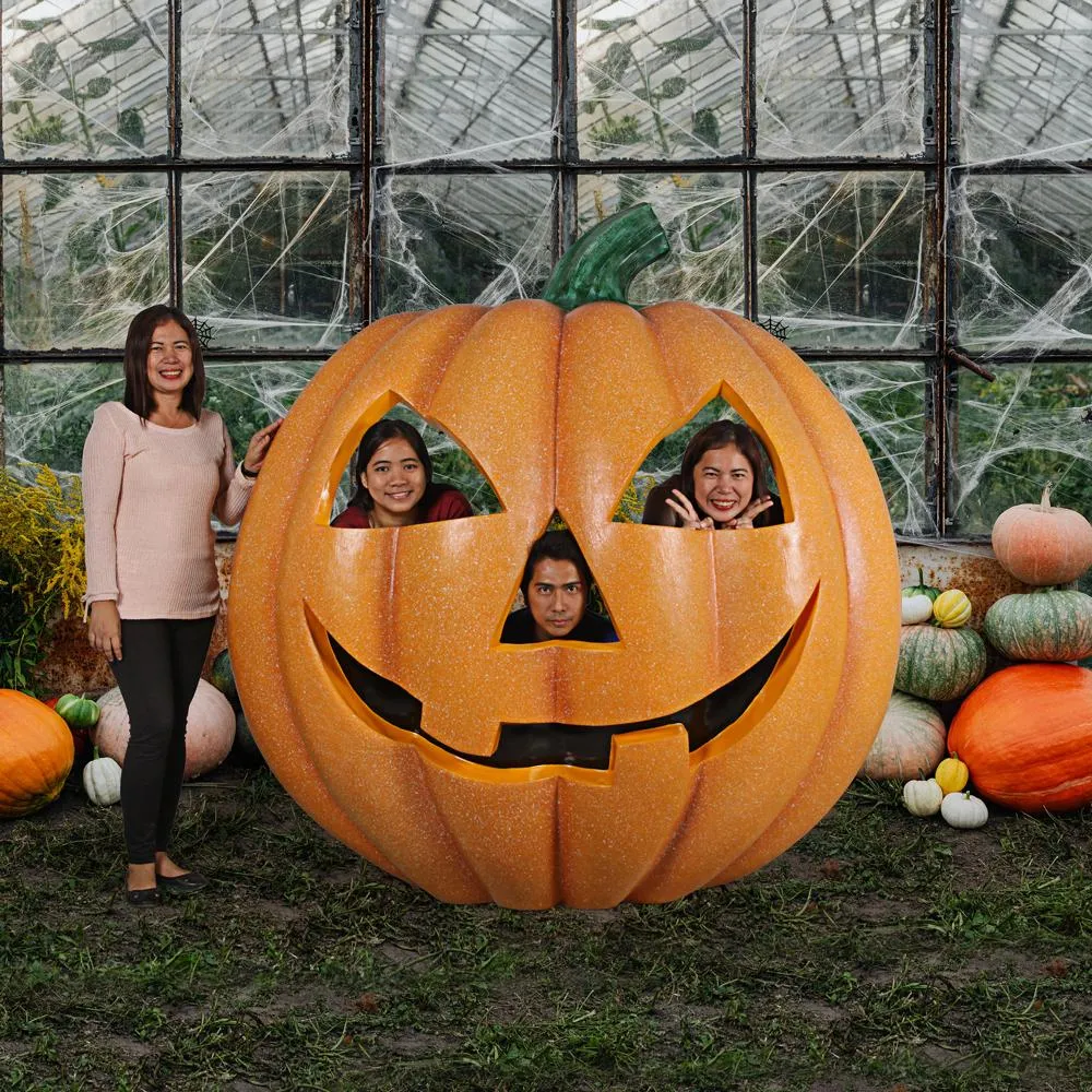 Halloween Pumpkin Patch Photo Op Statue
