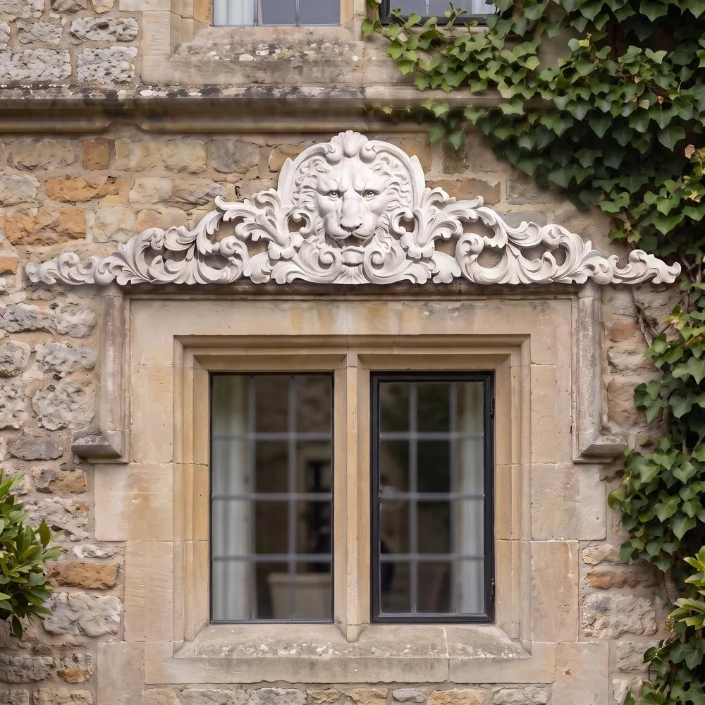 Remoulage Lion Sculptural Wall Pediment
