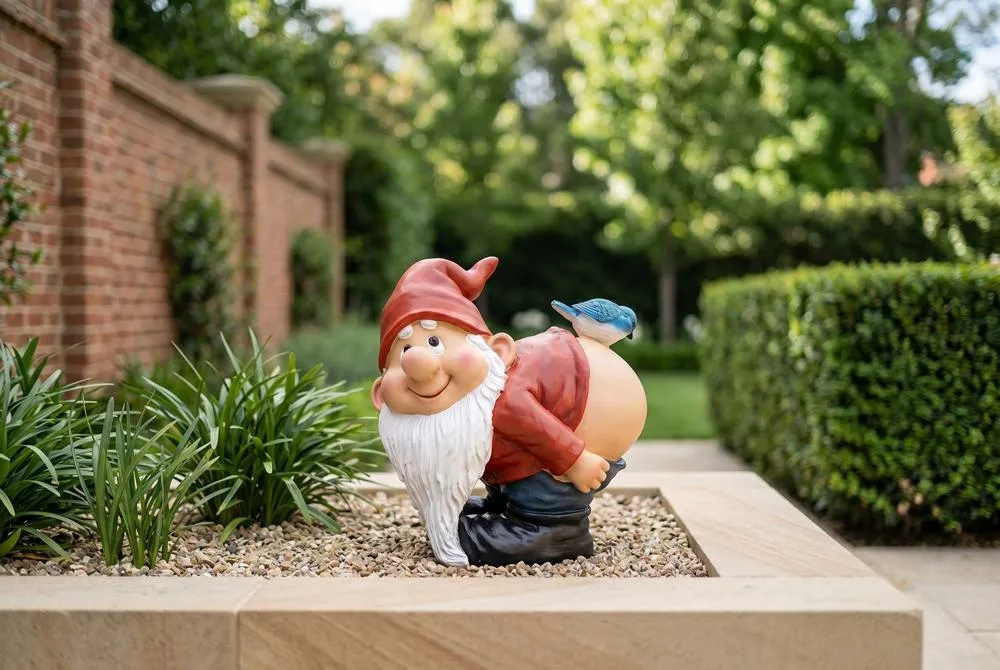 Loonie Moonie Bare Buttocks Garden Gnome Statue: Medium